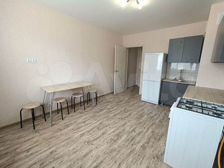 1-к. квартира, 44 м², 1/3 эт.