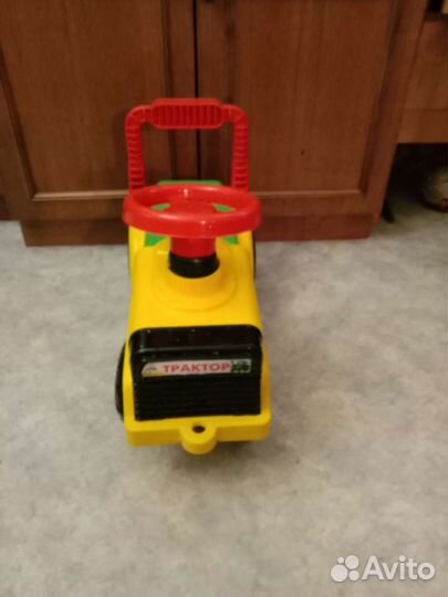Игрушка машинка большая