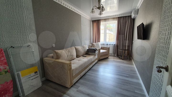 2-к. квартира, 54 м², 1/11 эт.