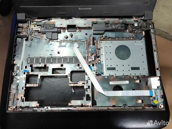 Lenovo b50-30 корпус