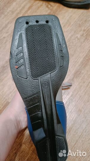 Лыжные ботинки