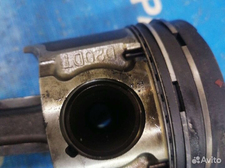 Поршень D20DT 2.0 дизель