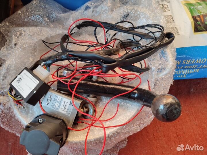 Фаркоп на LADA vesta