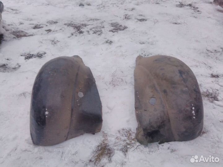 Крыло переднее Wanderer w-24