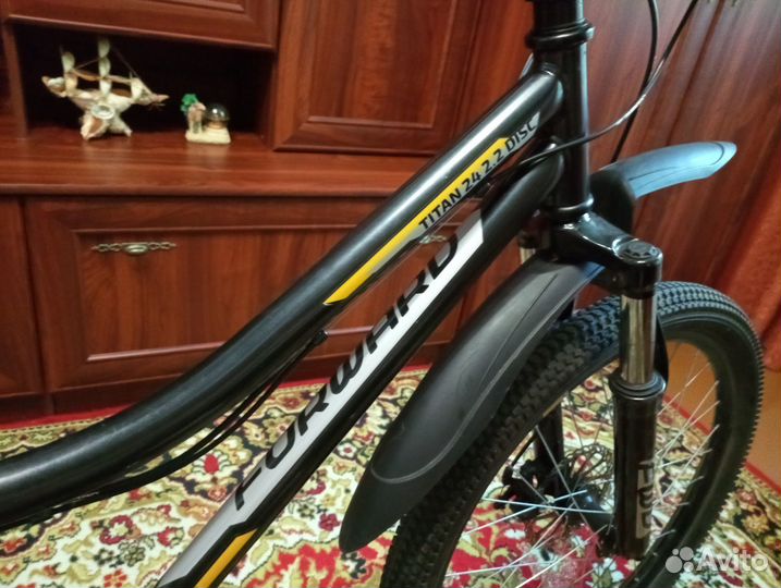 Велосипед подростковый Forward titan 24 2.2disc