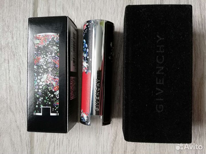 Givenchy, футляр для помады