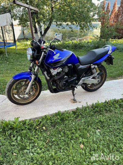 Honda cb 400 vtec3