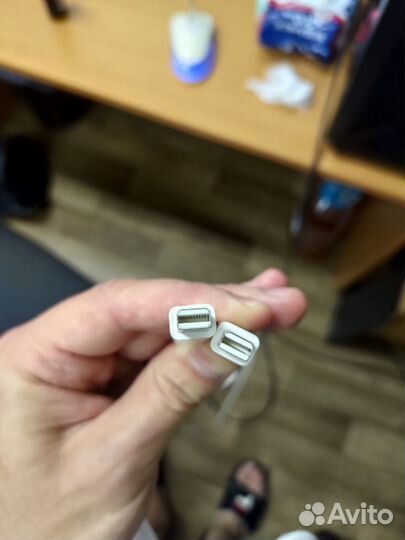 Thunderbolt 2 кабель 2 метра