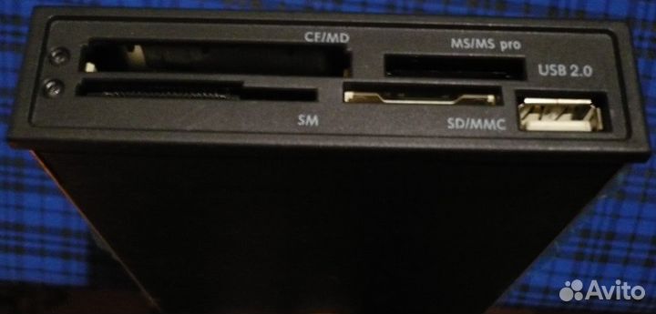 Card Reader: CF/MD, SM, MS/MS pro, SD/MMC, USB 2.0