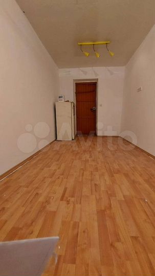 Комната 12,7 м² в 5-к., 2/5 эт.