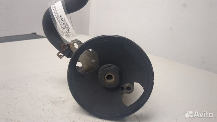 Гур Nissan Almera N16, 2004