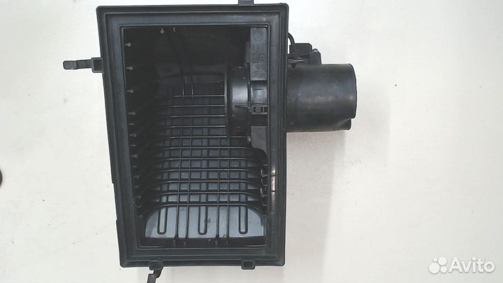 Измеритель потока воздуха Nissan Navara, 2010