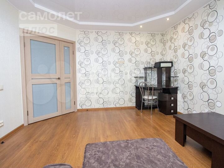 3-к. квартира, 65 м², 3/9 эт.