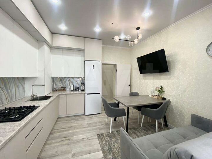 2-к. квартира, 54,5 м², 1/9 эт.