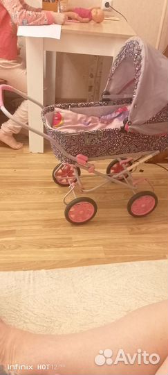 Коляска для кукол