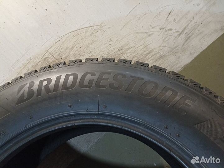 Bridgestone Blizzak DM-V3 225/65 R17