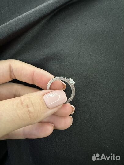 Кольцо с бриллиантом Cartier