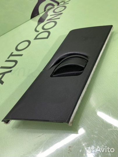 Накладка стойки задняя левая Audi Q7 4L 3.0D casa