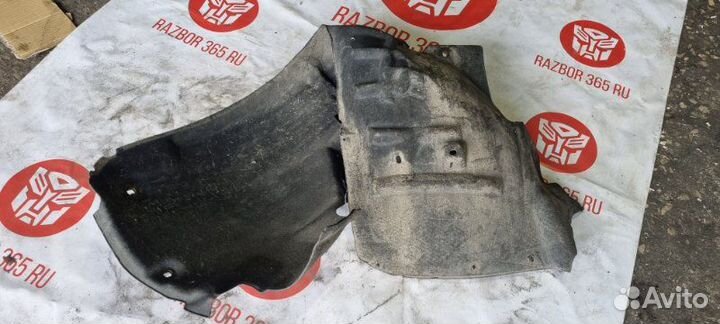 Подкрылок передний правый Audi A4 B8 CDN 2009