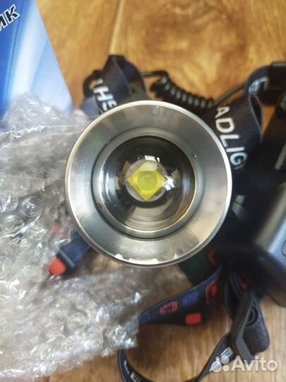 Мощный новый,налобный фонарик 3 аккумулятора