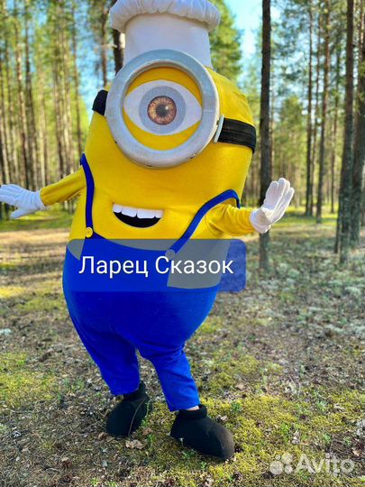 Ростовая кукла поздравит. Промоутер для бизнеса