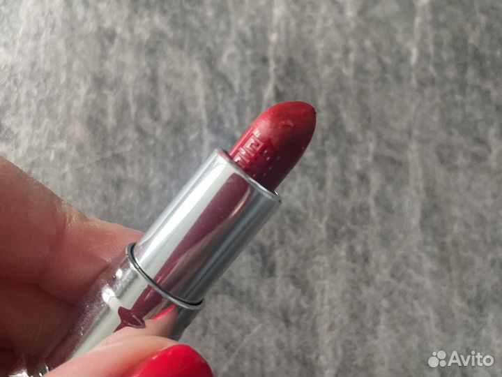 Помада givenchy le rouge