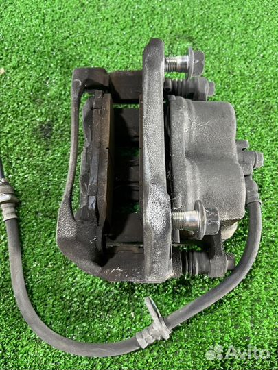 Суппорт передний правый Honda CR-V RM4