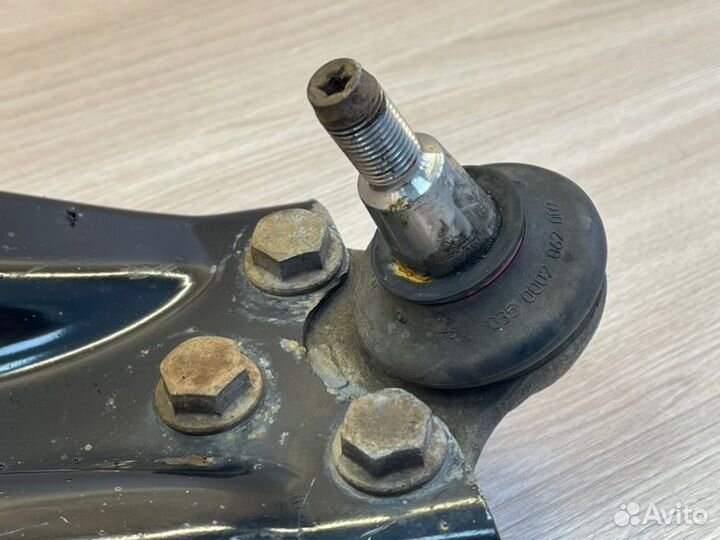 Рычаг подвески передний левый Renault Duster