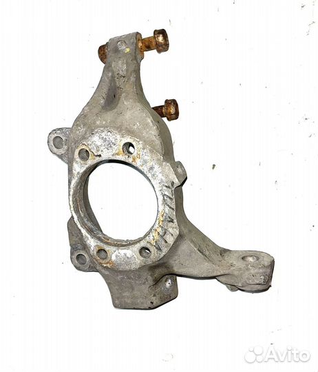 Кулак поворотный Nossan Teana J32 передний левый