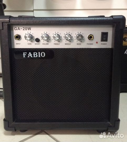 Комбоусилитель для электро гитар Fabio GA-20 Новый