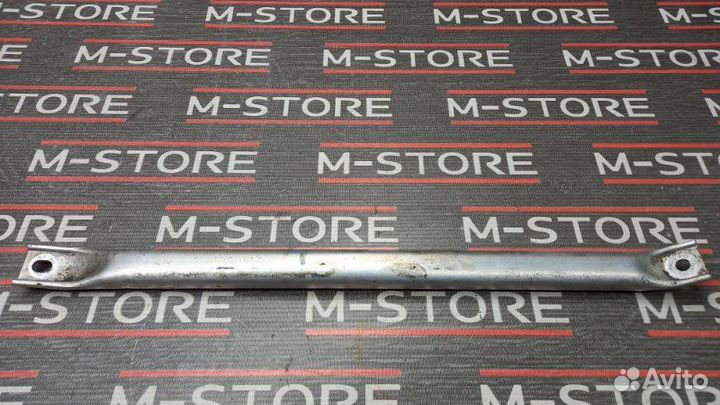 Распорка левая Bmw X5 E70 N62B48B 2007