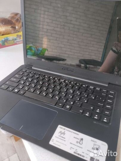 Ноутбук asus