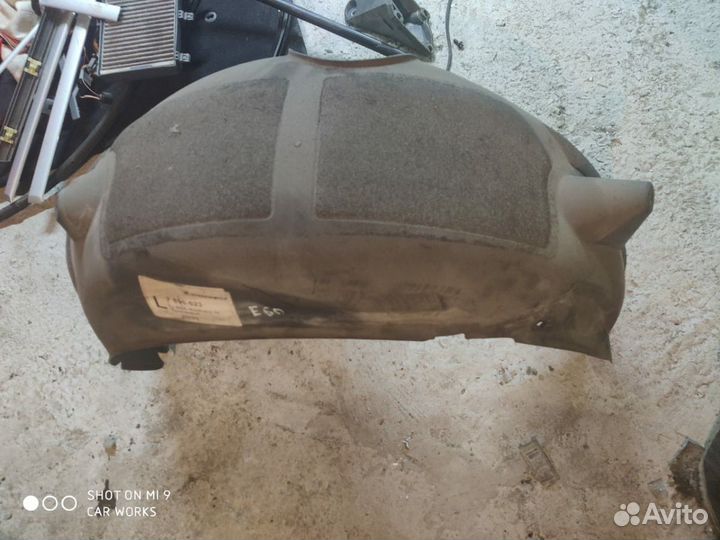 Защита крыла подкрылок задний левый бмв Е60