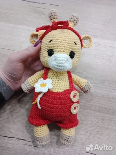 Вязаная игрушка Жирафик