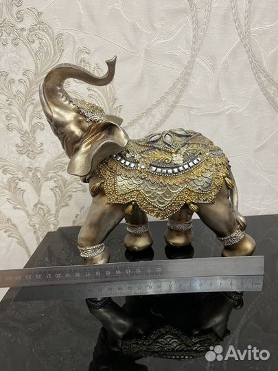 Фарфоровые статуэтки