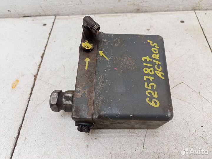 Насос подъема кабины