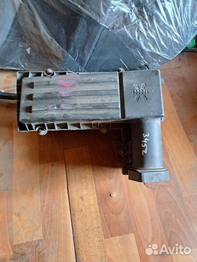 Корпус воздушного фильтра VW Passat (B6) 2005-2010