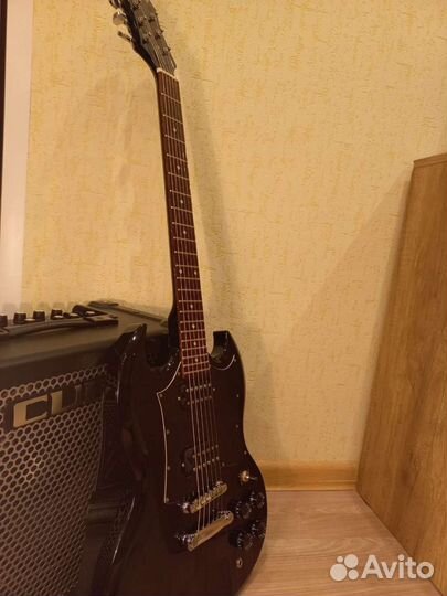 Электрогитара