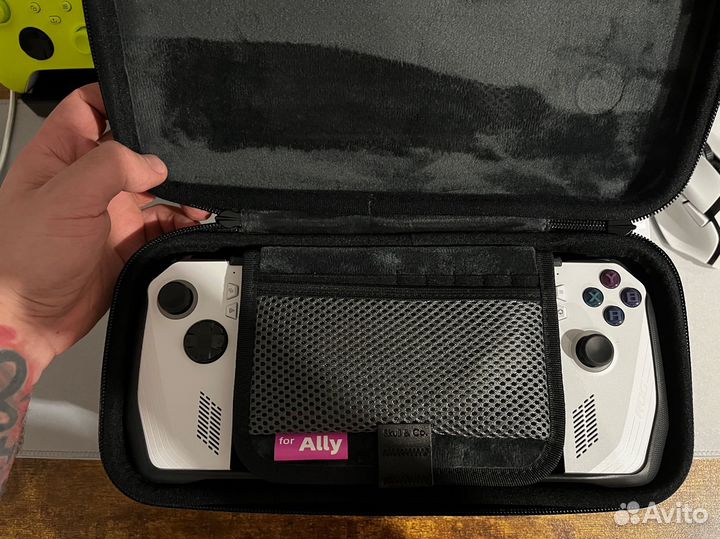 Asus rog ally Z1 extreme + iPhone Se в подарок