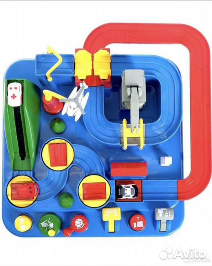 Игра-лабиринт с машинками 