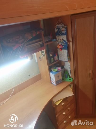 Двухъярусная кровать со шкафом и столом