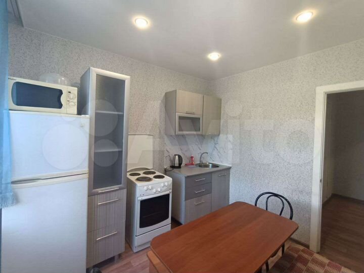 2-к. квартира, 54 м², 2/10 эт.