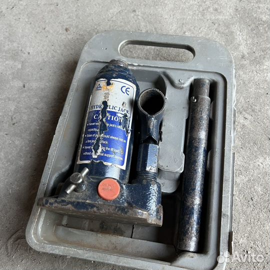 Гидравлический Домкрат бутылочный