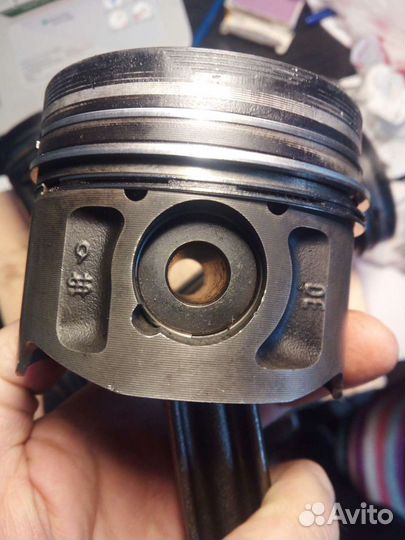 Поршня с шатунами Volkswagen t4, коленвал в налич