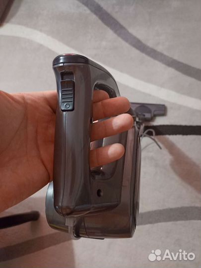 Вертикальный пылесос Deerma DX700S черный