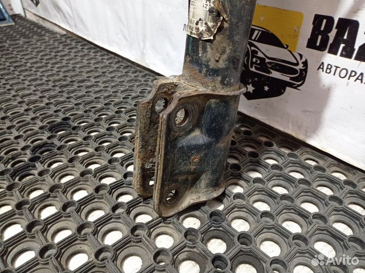 Пневмостойка амортизатора передняя правая R