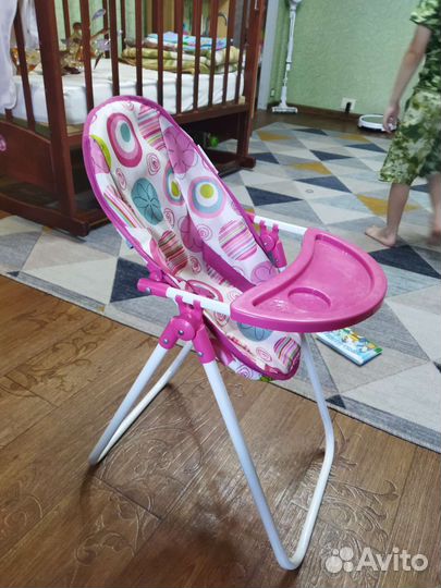 Игрушечный стульчик для кормления