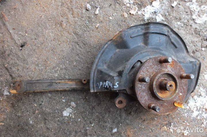 Кулак поворотный левый Kia Opirus