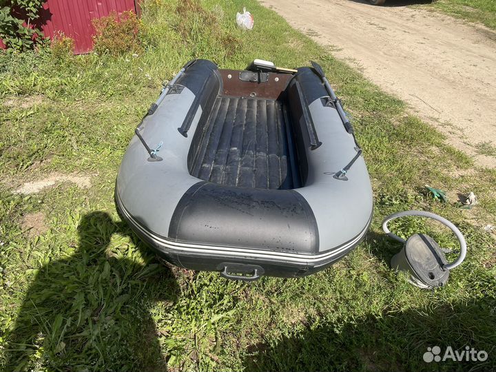 Лодка Пилот 330 нднд