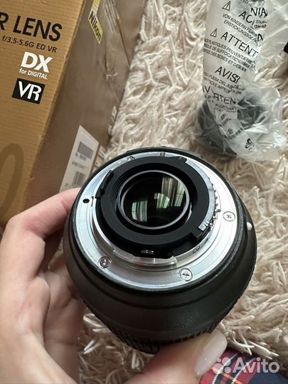 Объектив Nikon 18-140mm f/3.5-5.6G ED VR DX AF-S